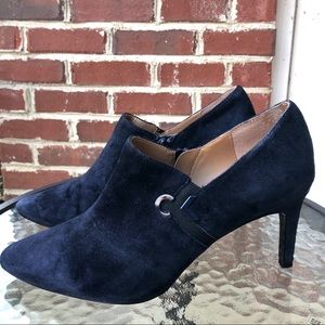 8.5/9 Calvin Klein Joanie Navy Suede Zip Booties